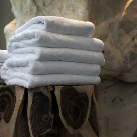 Hotel Hidden