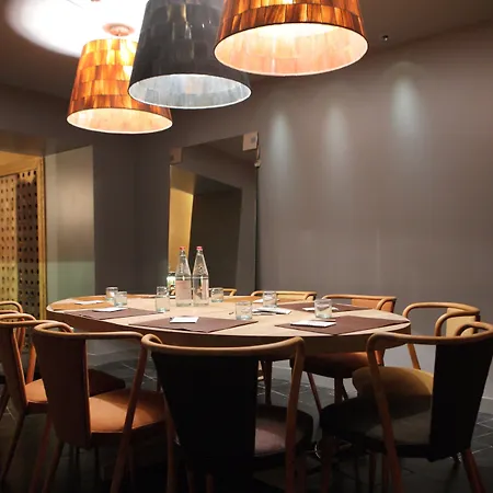 Hotel Hidden 4*