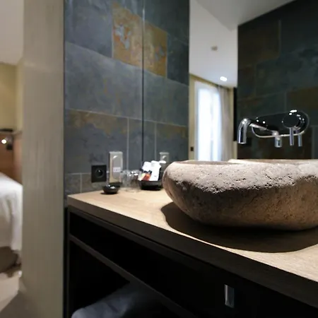 Hidden 4* Paris