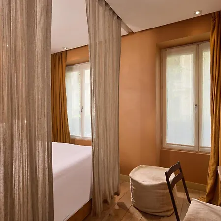 Hotel Hidden