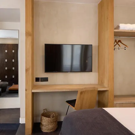 Hotel Hidden