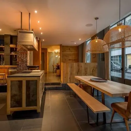 Hotel Hidden 4*